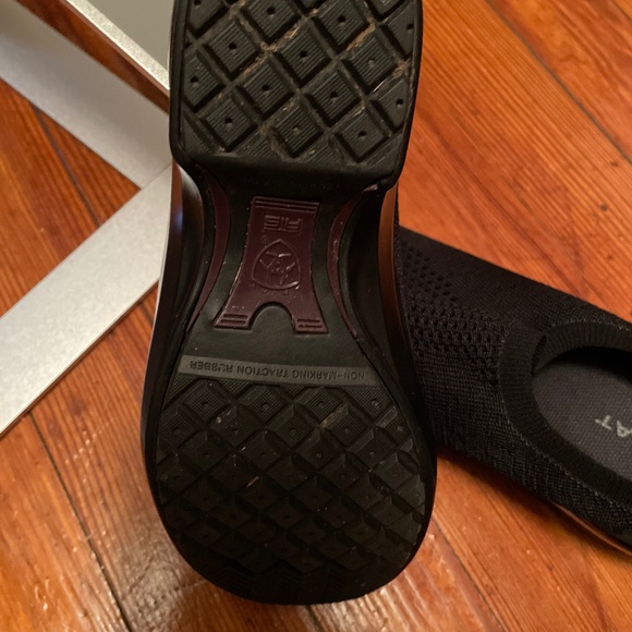Ariat slip-on shoes - Picture 2 of 4